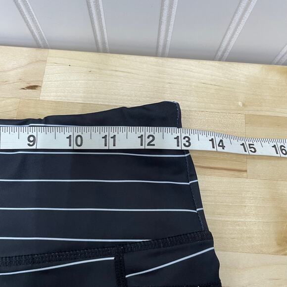 Zyia Active Black and White Striped Women's Leggings Size 6-8 Used Condition - Picture 7 of 9
